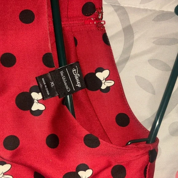 Her Universe Minnie Dress - Picture 4 of 7
